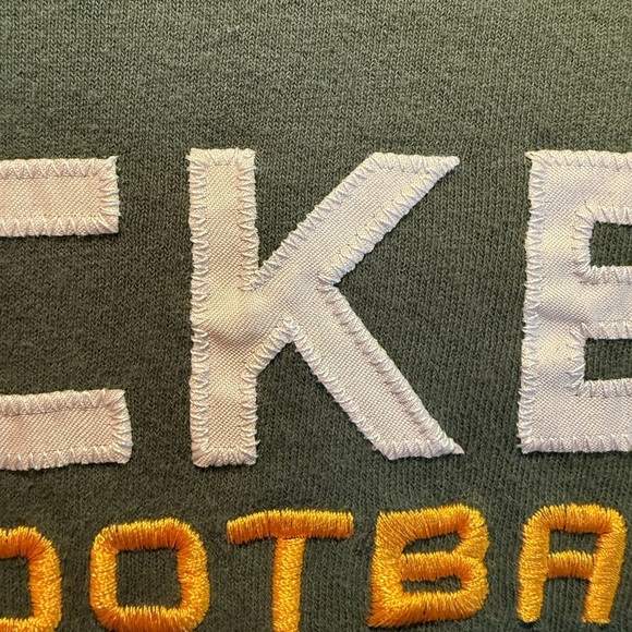 Green Bay Packers Logo T-Shirt - Picture 5 of 9